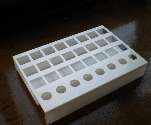 請(qǐng)注意:本圖片來自上海欣鋒商務(wù)咨詢有限公司提供的有機(jī)玻璃 plexi